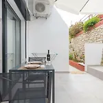 Akrogiali *