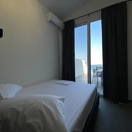 Akrogiali Apartment Barbati