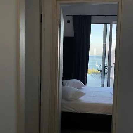 Akrogiali Apartment