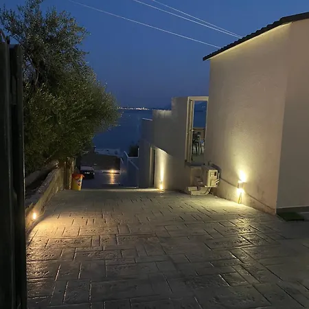 Apartment Akrogiali Barbati