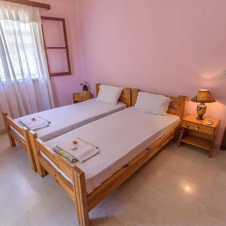 Apartment Akrogiali *