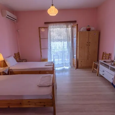 Akrogiali Apartment