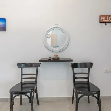 Akrogiali Apartment