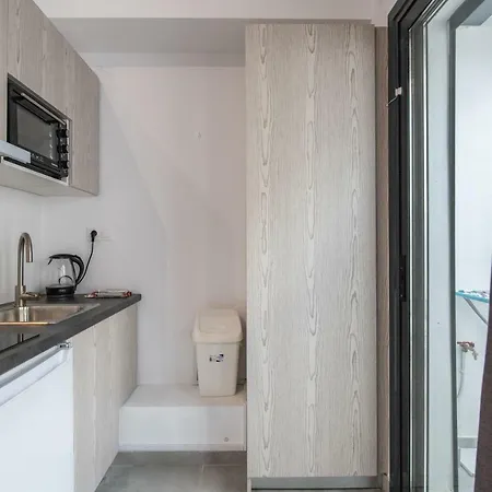 Apartament Akrogiali *