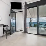 아파트 Akrogiali 바바티
